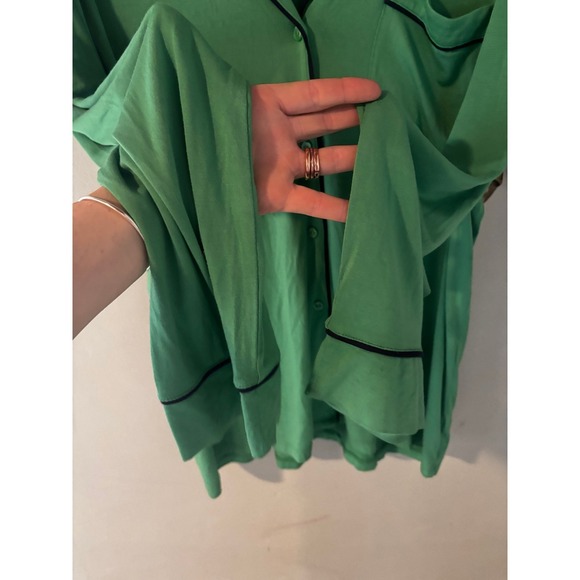 NWT Aerie Long Sleeve Pajama Top Green Navy Piping Button Down Shirt Women's L - Picture 4 of 5